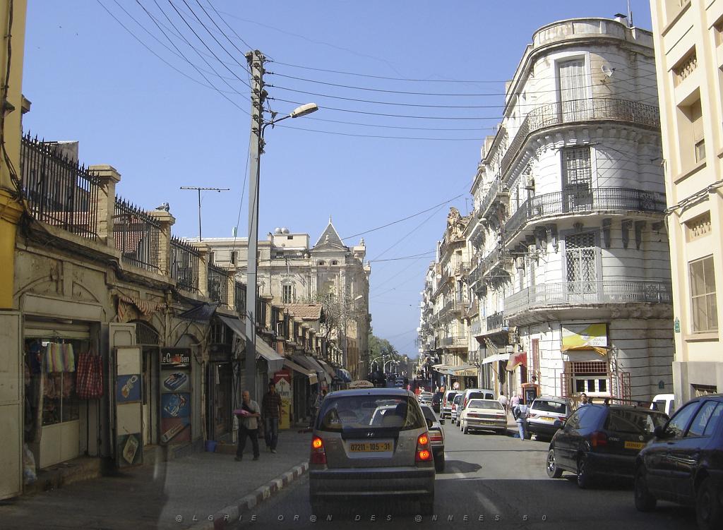 ORAN 2008 AOUT rue Baghdadi M. ex.Eugene Etienne.jpg